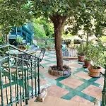 - Casa Vira *
